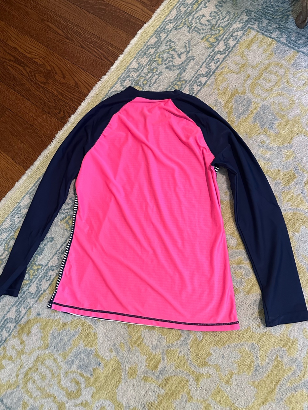 Swim Rashguard Top - Picture 2 of 2
